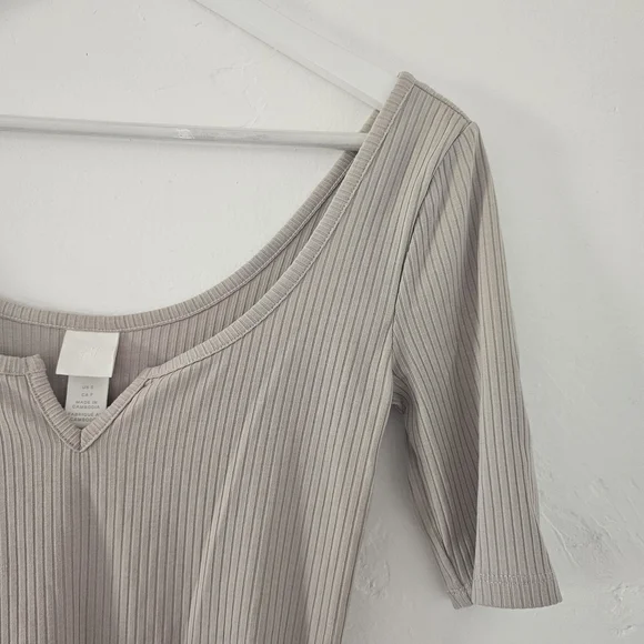 H&M Ribbed V-Neck Bodysuit - Taupe - Picture 2 of 6